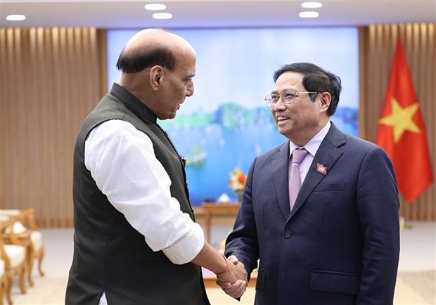 PM hosts visiting Indian defence minister